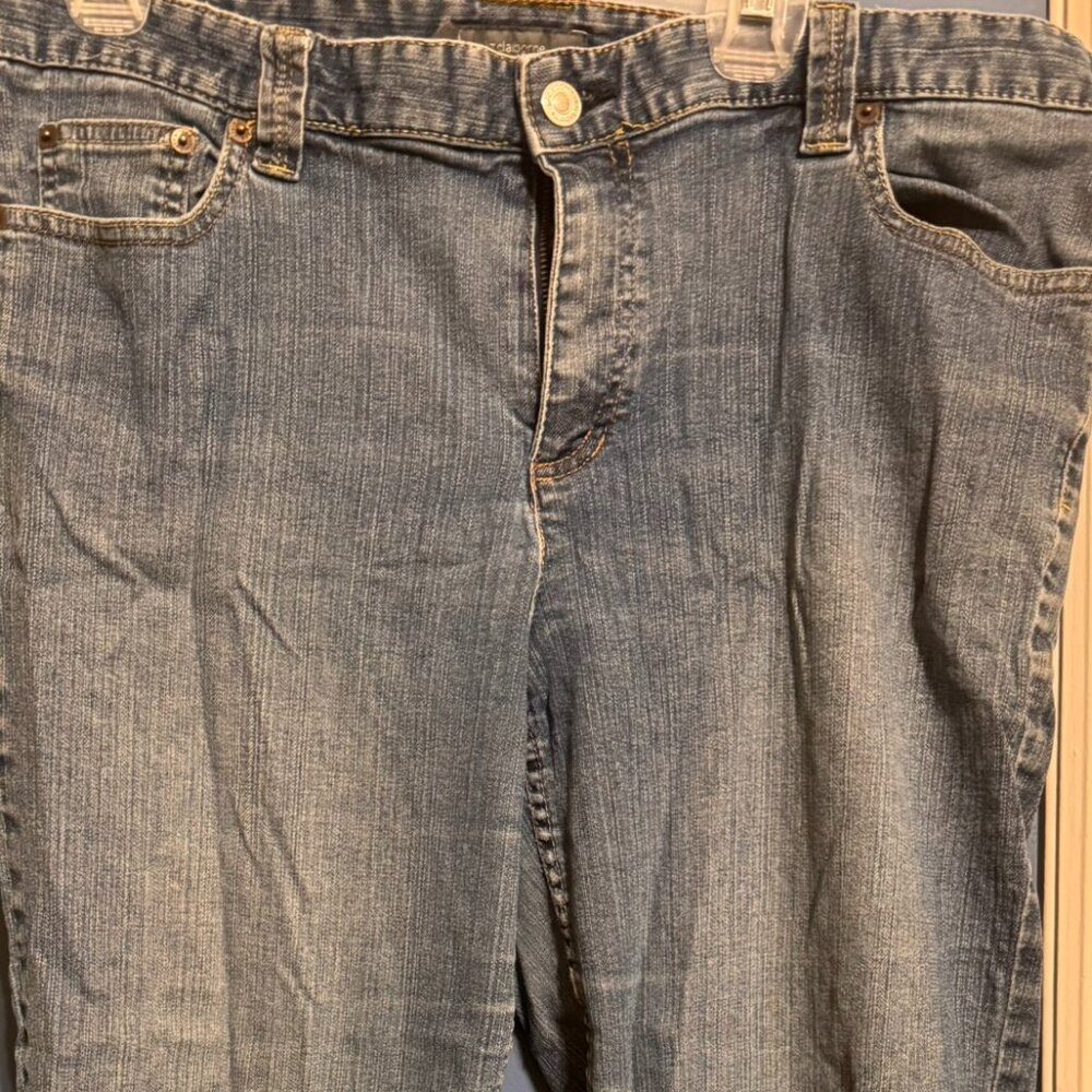 VINTAGE LIZ CLAIBORNE CROP JEANS